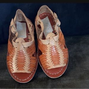 NWOT. Unisex kids Artisanal huaraches